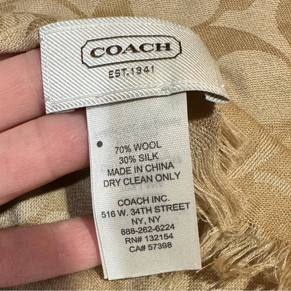 Coach Signature Scarf Tan - Picture 5 of 7